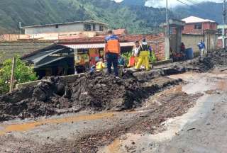 Autoridades evalúan daños en Guano tras el aluvión