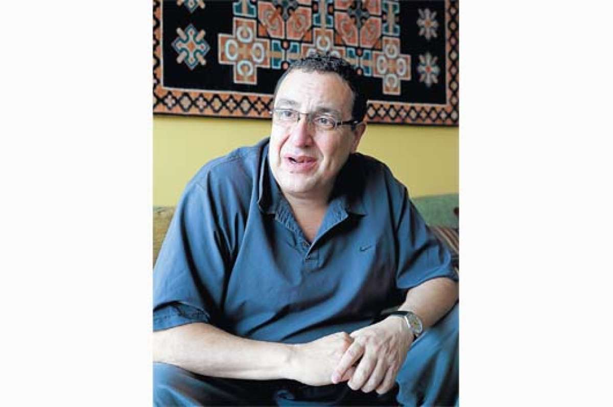 Julio Bueno, music&oacute;logo y compositor. Trabajo: es el actual presidente de la Orquesta Sinf&oacute;nica Nacional del Ecuador.