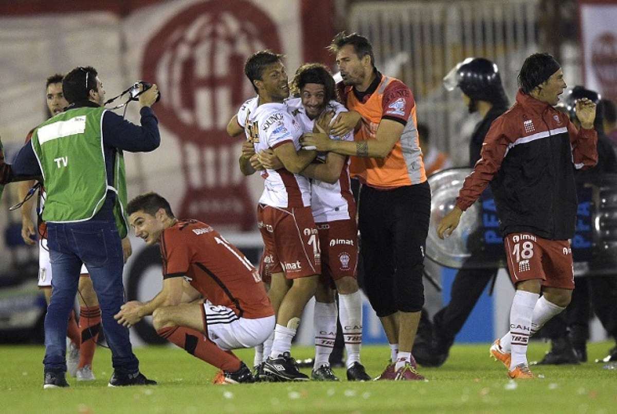 El conjunto de El Globo clasific&oacute; a su primer final internacional. Jugar&aacute; contra Independiente Santa Fe. Foto: AFP