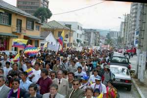 EL levantamiento ind&iacute;gena en los a&ntilde;os 90 tuvo el respaldo de otras organizaciones sociales del pa&iacute;s. Foto: Archivo / El Tel&eacute;grafo