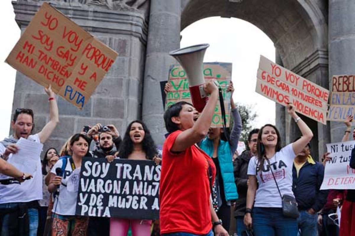 La &lsquo;Marcha de las Putas&rsquo; denuncia violencia en Quito