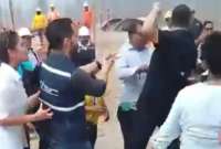 Alcalde Aquiles Alvarez es acusado de intentar agredir al presidente de la comuna Chongón durante visita oficial
