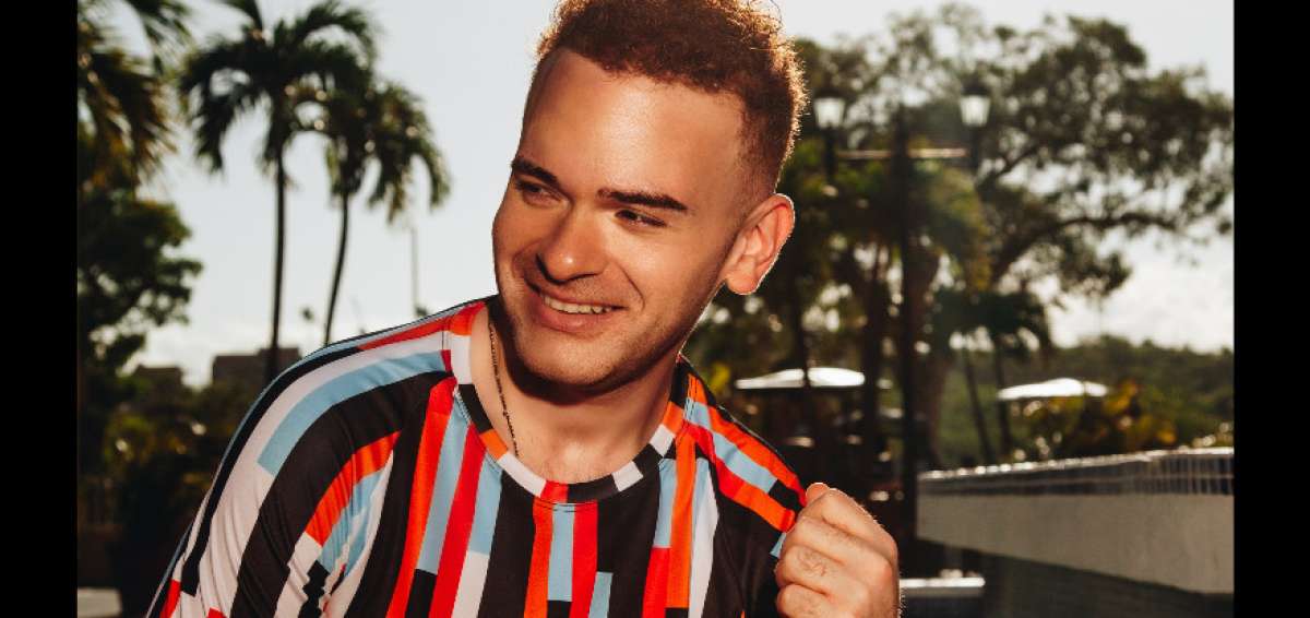 Alec Mora trasciende las fronteras con su pop urbano
