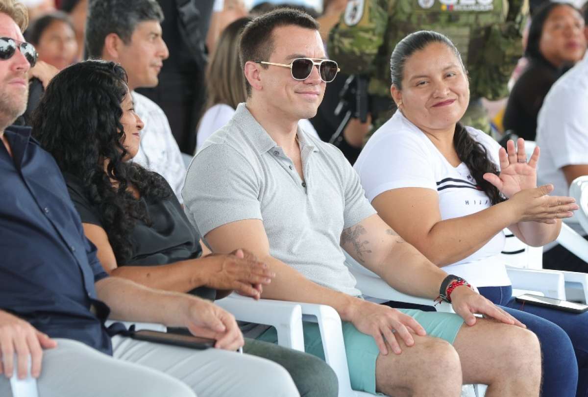 Daniel Noboa anunci&oacute; el 'Cr&eacute;dito Emprende Violeta'