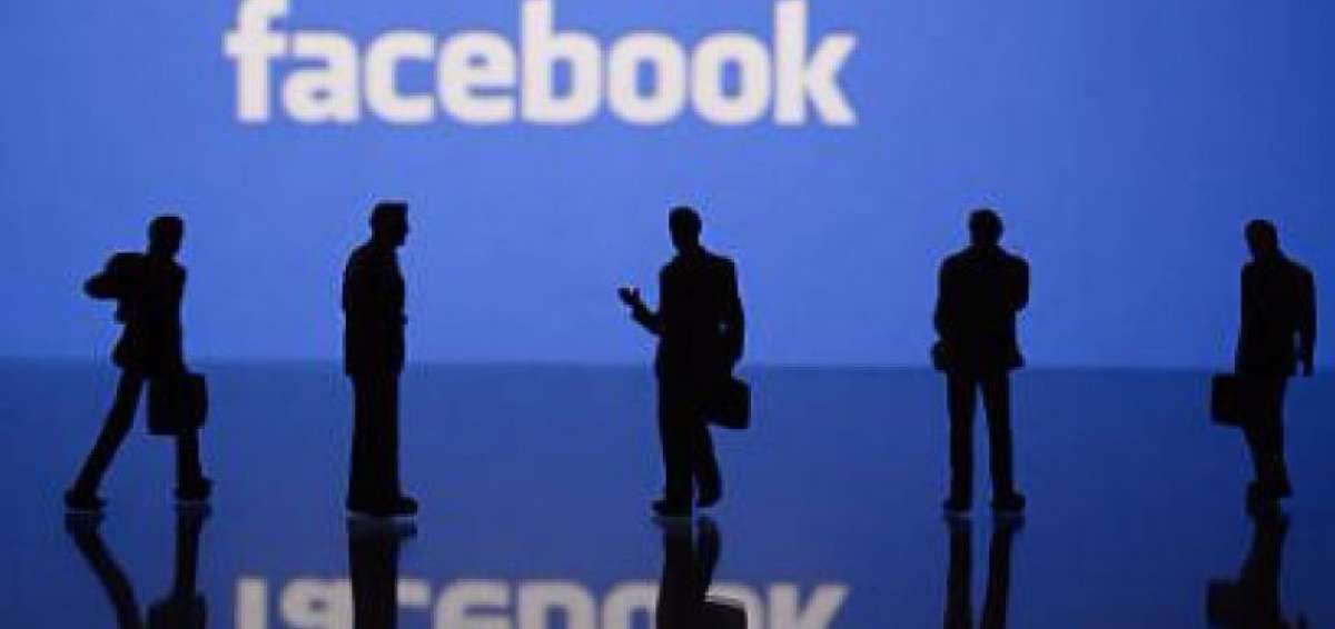Facebook suspende 200 aplicaciones por uso indebido de datos