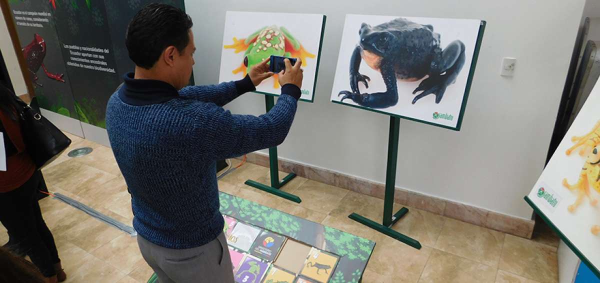 En el Museo de la Ciudad, en Cuenca, antigua Escuela Central, se desarrolla el simposio y la muestra internacional Conservaci&oacute;n.