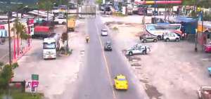 Transportistas bloquearon v&iacute;a Al&oacute;ag-Santo Domingo