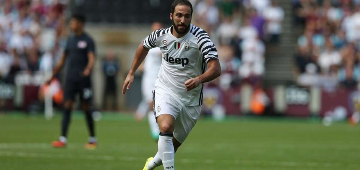 N&aacute;poles prepara un &lsquo;infierno&rsquo; para Higua&iacute;n