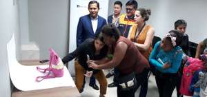 Emprendedoras se capacitaron en marketing digital en el centro de emprendimiento de Plaza Guayarte Guayaquil.