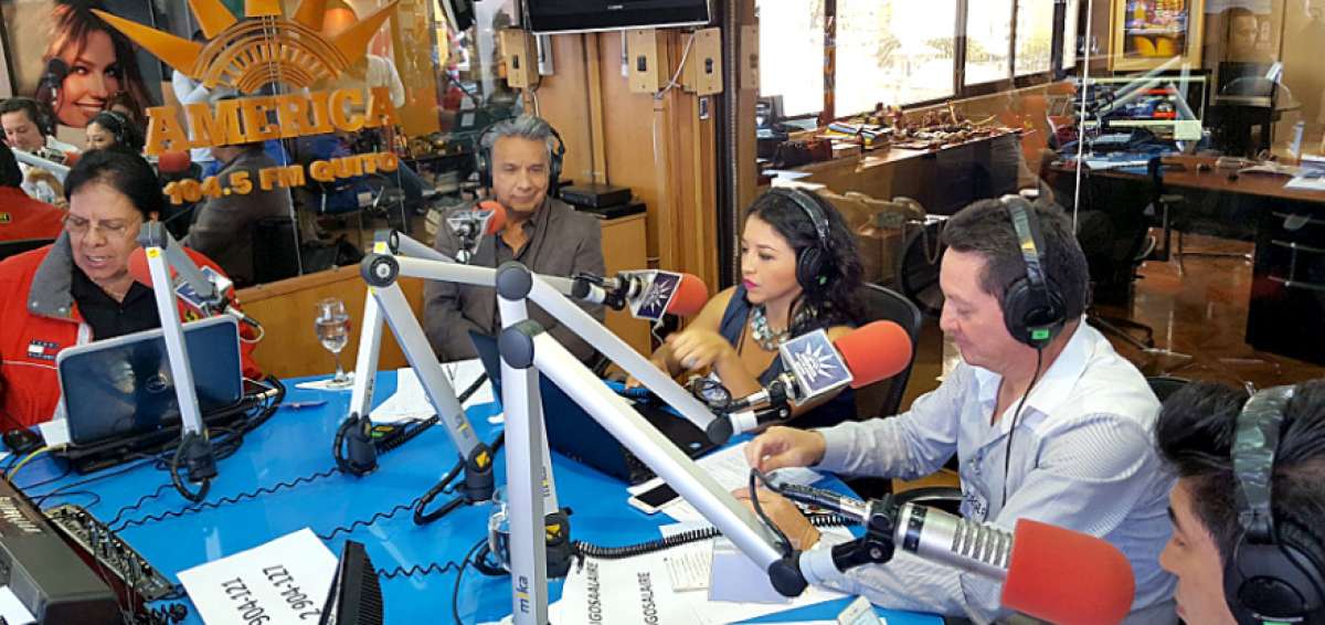 Cerca de 50 radios se enlazaron para entrevista a Len&iacute;n