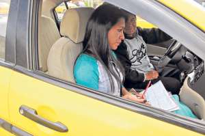 1.186 taxistas encuestados para fijaci&oacute;n de nuevas tarifas