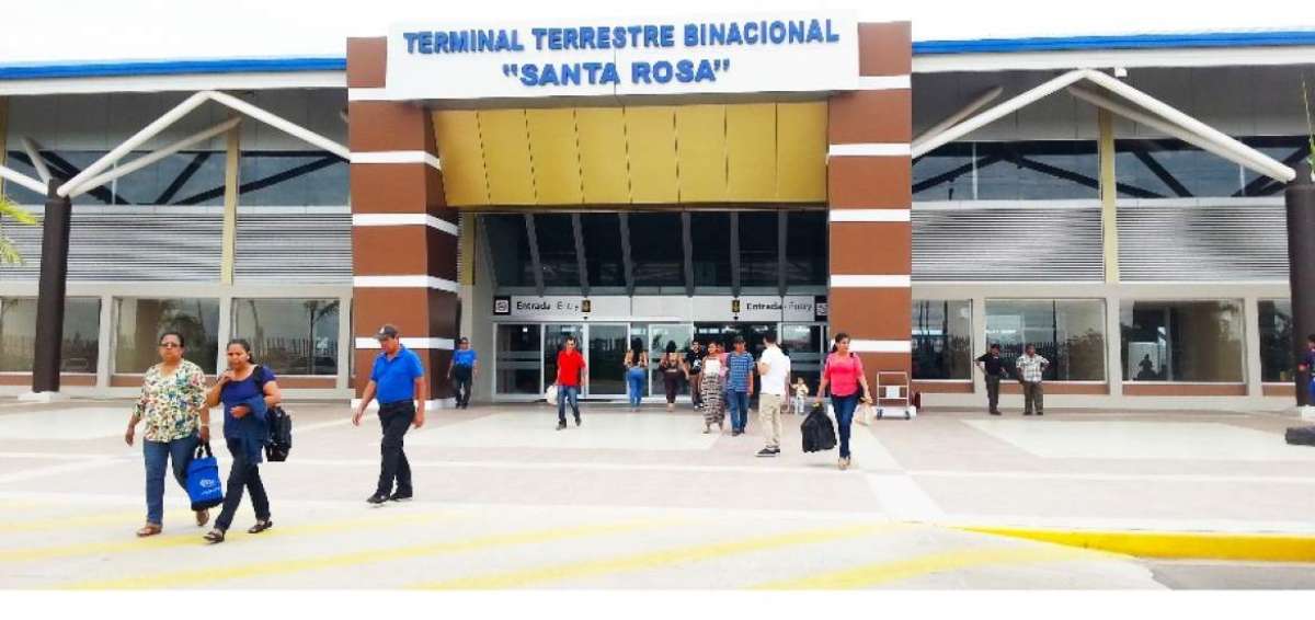 La nueva terminal binacional construida en Santa Rosa, facilita la transportaci&oacute;n en la provincia de El Oro.