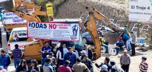 Las actividades no se suspendieron en la escombrera El Troje, pero disminuy&oacute; la llegada de veh&iacute;culos.