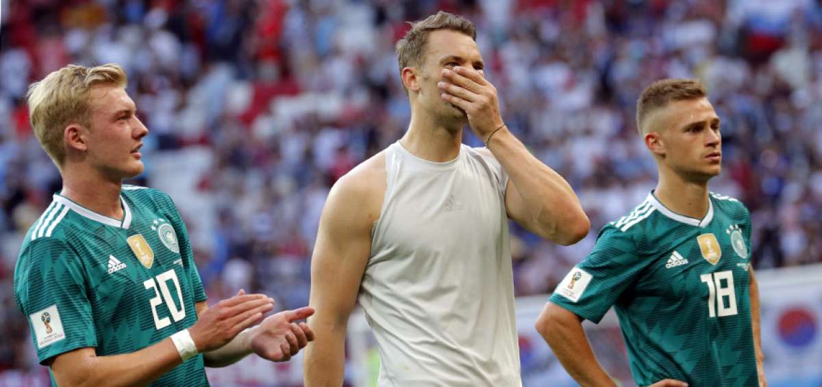El capit&aacute;n alem&aacute;n Manuel Neuer se muestra afectado tras la eliminaci&oacute;n de Alemania de la Copa del Mundo.