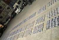 La Policía Nacional decomisó 1000 paquetes de droga en operativo en Guayaquil.
