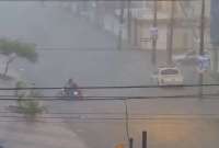 En Guayaquil se registraron inundaciones por la fuerte etapa invernal.