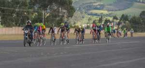 Desde muy peque&ntilde;os los ciclistas carchenses aprenden a montar bicicleta, la cual utilizan en cualquier terreno y distancia.