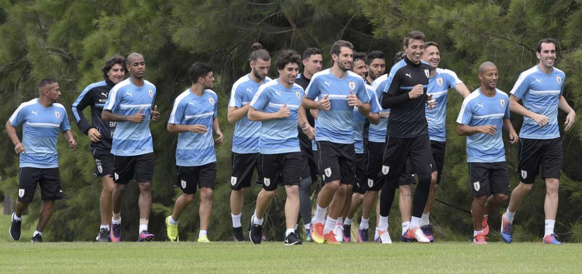 Tab&aacute;rez reclama m&aacute;s acciones en Uruguay para conminar violencia en el f&uacute;tbol