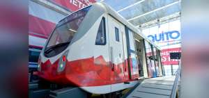 La r&eacute;plica del vag&oacute;n del Metro que se exhib&iacute;a desde diciembre en el parque La Carolina est&aacute; desde ayer afuera del centro comercial El Recreo. 