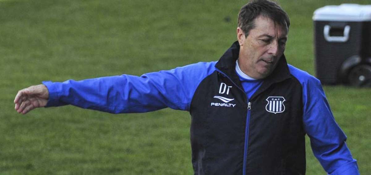 Frank Kudelka ser&iacute;a el principal objetivo de Emelec