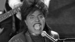 En 1986 Little Richard entr&oacute; al Sal&oacute;n de la Fama del rock and roll y particip&oacute; en el soundtrack de la pel&iacute;cula Down and Out in Beverly Hills (Un loco suelto en Hollywood).