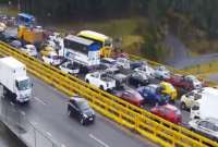 Congestión vehicular en el Simón Bolívar este 22 de agosto del 2023.