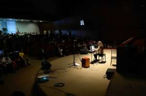 Decenas de artistas desplegaron su talento en el plat&oacute; del sal&oacute;n Jos&eacute; Mar&iacute;a Lequerica de la Asamblea Nacional.
