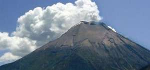 IG no registra ca&iacute;da de ceniza del volc&aacute;n Reventador, en actividad continua desde 2012