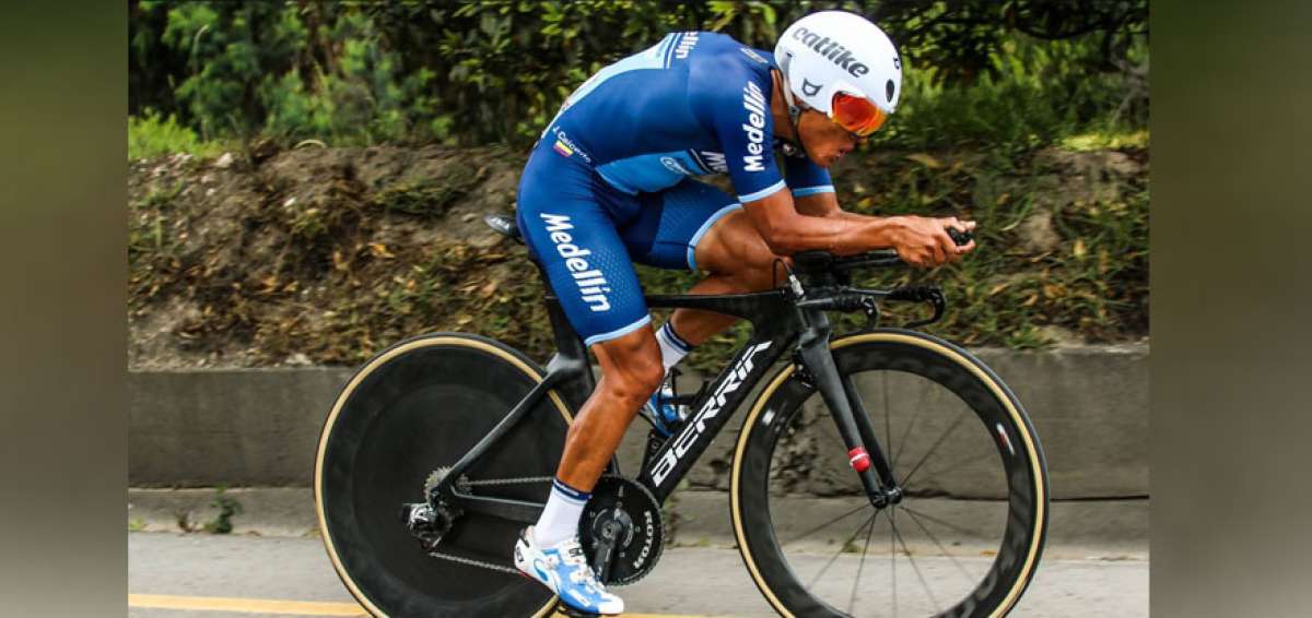 El ciclista carchense Jonathan Caicedo, de 25 a&ntilde;os, compiti&oacute; durante 2018 en el Team Medell&iacute;n de Colombia y conquist&oacute; la Vuelta a Colombia, lo que impuls&oacute; su carrera para ser tomado en cuenta por un equipo del Tour Mundial.