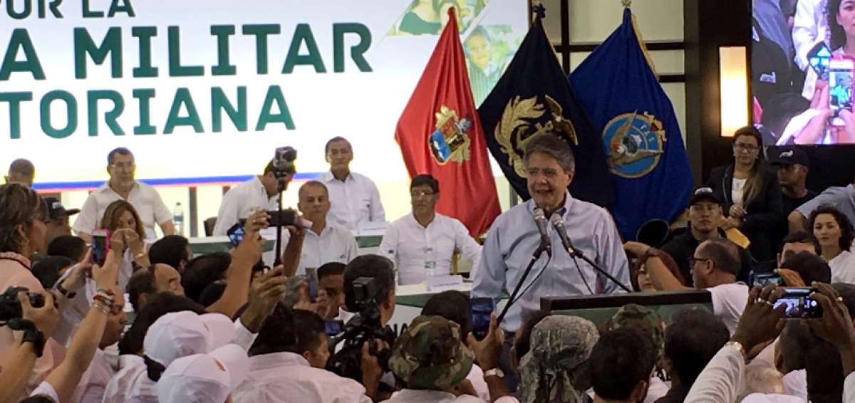 Lasso promete la cartera de Defensa a un militar