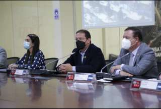 Gobierno de los Estados Unidos dona dos hospitales a Ecuador para atender a pacientes con covid-19
