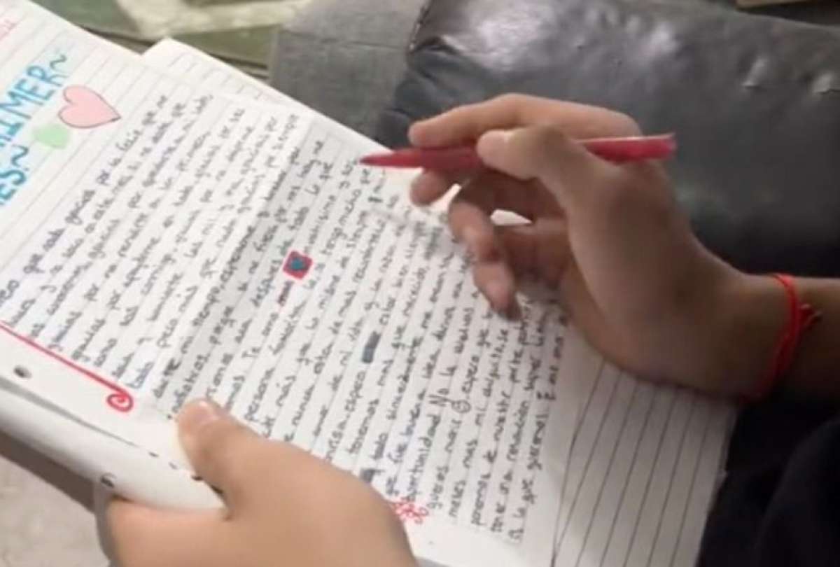 Le escribió una carta de amor, su novio le corrigió la ortografía