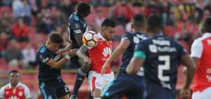 Emelec y Santa Fe luchan por billete a la Copa Sudamericana