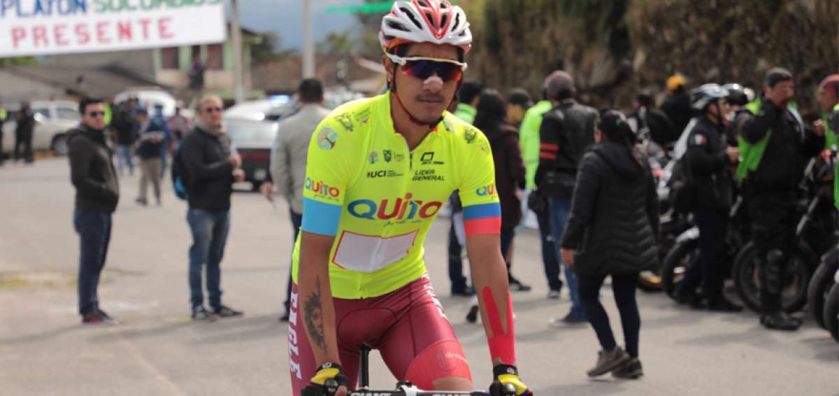 El ciclista carchense Jorge Montenegro, durante la Vuelta al Ecuador, que culmin&oacute; este s&aacute;bado 23 de noviembre de 2019 en Quito con un recorrido de 80 kil&oacute;metros.