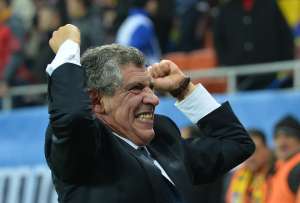 Fernando Santos le da m&aacute;s importancia a ganar que a jugar bien. Foto: Archivo/AFP