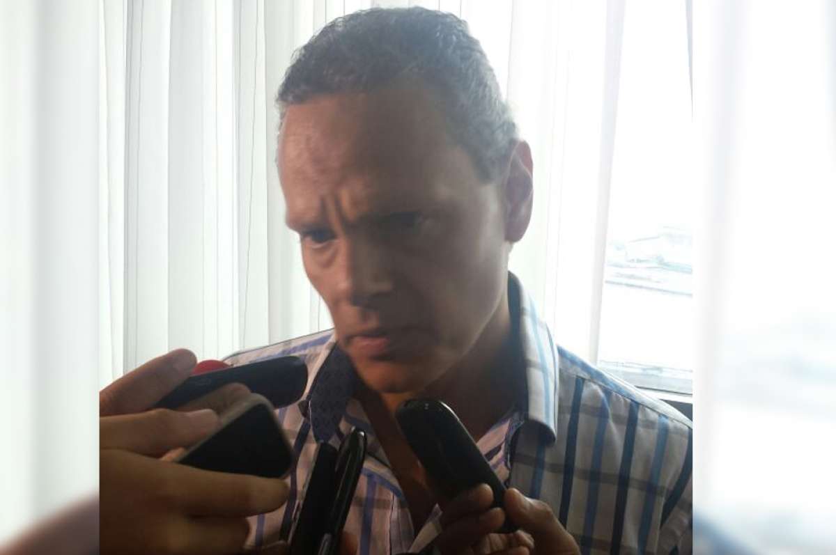 Esteban Paz fue sancionado por sus declaraciones en contra de la Federaci&oacute;n Ecuatoriana de F&uacute;tbol (FEF) sobre los derechos de televisi&oacute;n. Foto: Archivo/El Tel&eacute;grafo