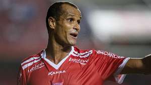 Rivaldo ahora se dedicar&aacute; a representar futbolistas y al sector inmobiliario.