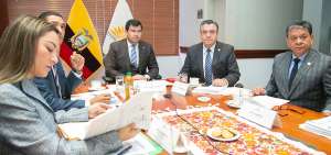 El titular de la Asamblea, C&eacute;sar Litardo, junto con los otros miembros del CAL, Patricio Donoso, Carlos Cambala, Ana Mar&iacute;n y C&eacute;sar Sol&oacute;rzano.