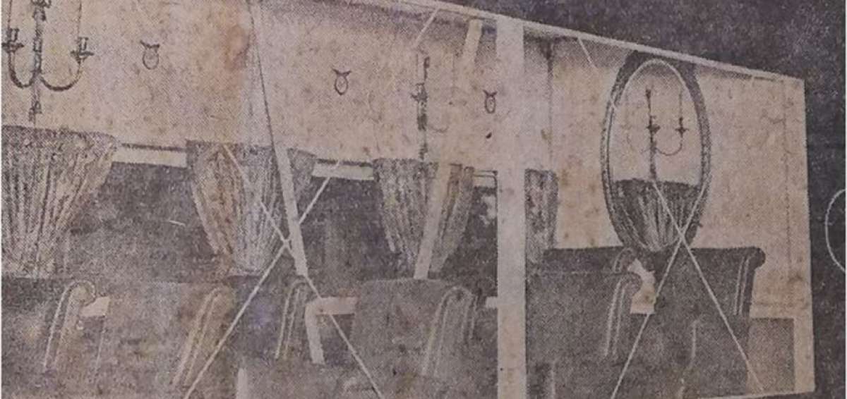Una aeronave simboliza los cambios de paz