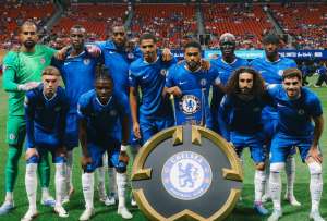 Moisés Caicedo fue titular en Chelsea