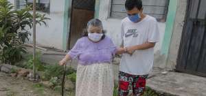 Para la entrega del carn&eacute; se hace un an&aacute;lisis de la condici&oacute;n m&eacute;dica, social y econ&oacute;mica de la persona que ser&aacute; beneficiada con el documento.