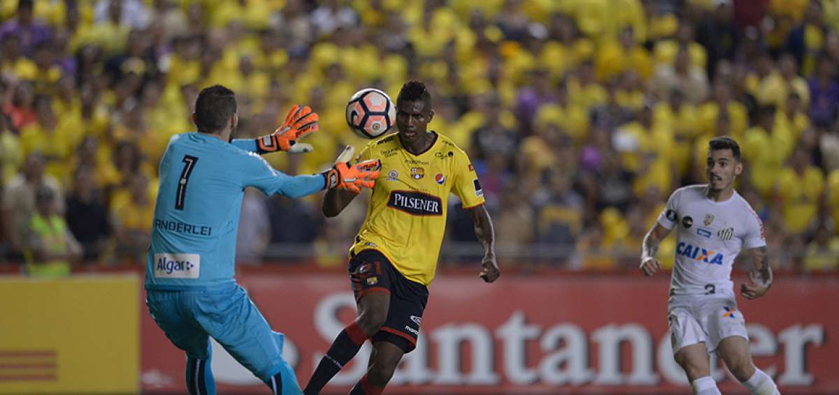 Barcelona se centra en la disputa del torneo local tras  su eliminaci&oacute;n