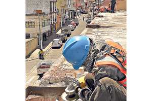 8 meses tomar&aacute; reconstruir el mercado Bol&iacute;var