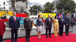 La ceremonia se realiz&oacute; esta ma&ntilde;ana en la Plaza Grande. Foto: Twitter Ministerio de Defensa.