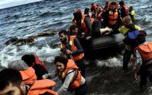 La ONU trata de ayudar a unos 60 millones de desplazados por los conflictos, 4 millones de ellos que han huido de la guerra en Siria.