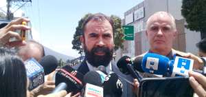 A las 10:00 el legislador chileno lleg&oacute; a la c&aacute;rcel 4. Al salir, alrededor de las 11:30, convers&oacute; con la prensa sobre los motivos de su visita.