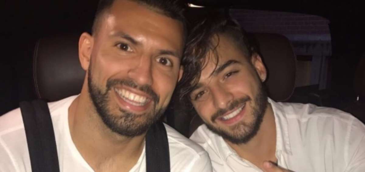 Previo a su accidente, Ag&uuml;ero (i) estuvo en un concierto de Maluma (d) en Holanda.