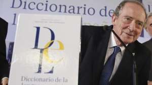 Papichulo, amigovio y otros t&eacute;rminos son agregados por la RAE