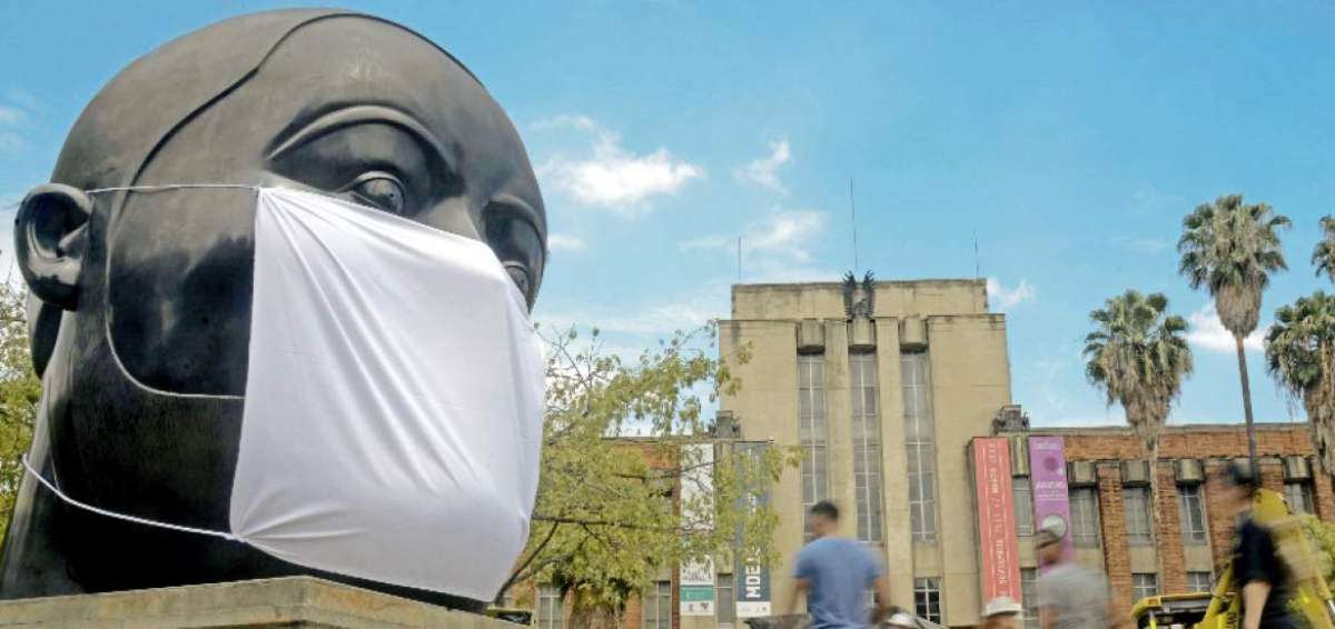 Esculturas de Botero con tapabocas