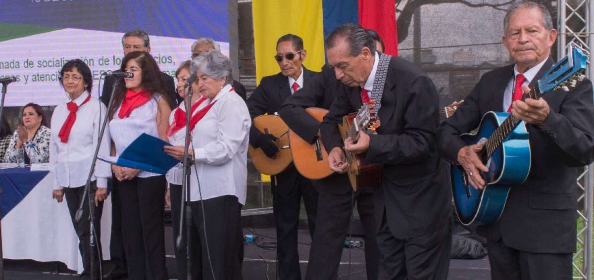 Repertorio musical, a cargo de los jubilados del IESS.